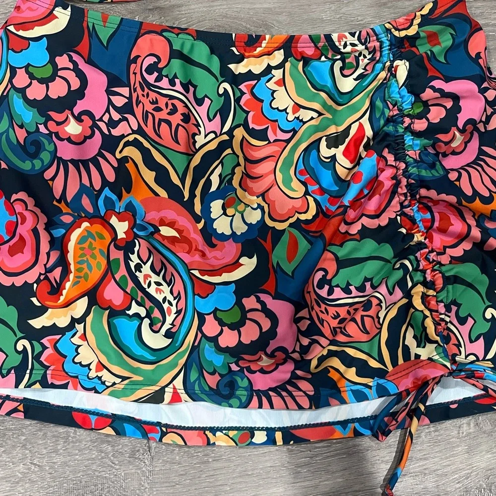 Colorful Floral Venus Two Piece NWOT - Picture 2 of 6